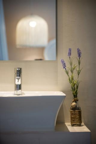 Mari_Kristin_Superior_Double_Bathroom_2.jpg