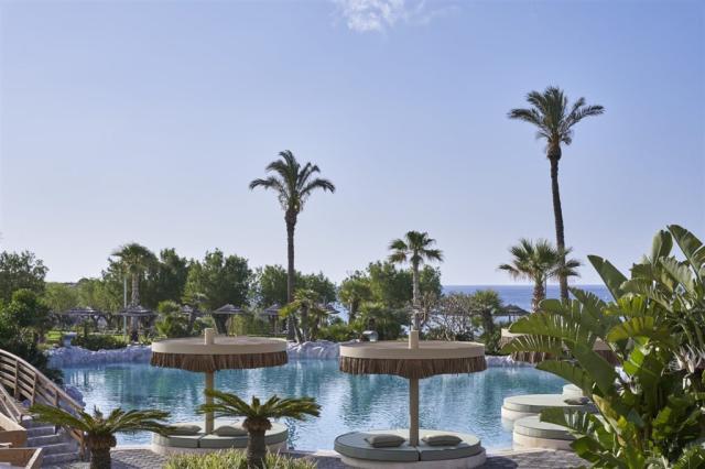 atlantica-imperial-resort-in-rhodes-all-inclusive-outdoor-pool-