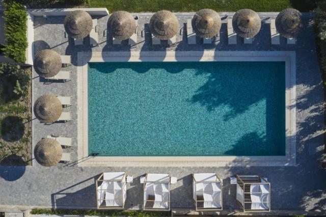 atlantica-imperial-resort-in-rhodes-all-inclusive-outdoor-pool-