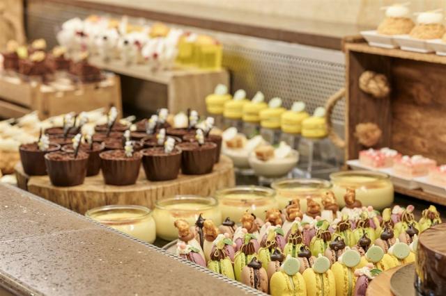 ambrosia-restaurant-enlarge (8).jpg