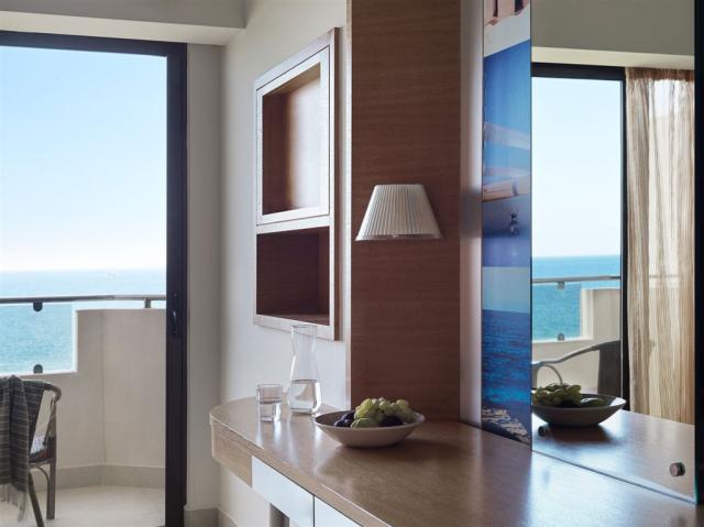 double-room-sea-view-enlarge (2)2.jpg
