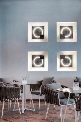 Rhodes-Horizon-Blu-Bar6.jpg
