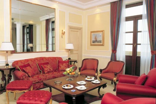 saloni-mikro-700x466.jpg