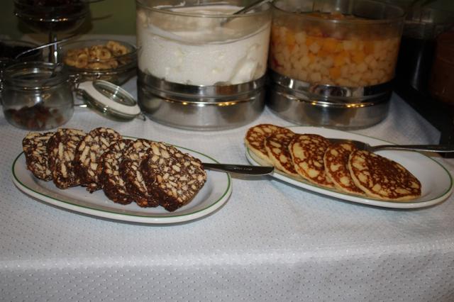 DassiaBeachHotel-Breakfast-6.jpg