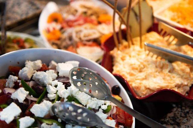 Buffet02.jpg