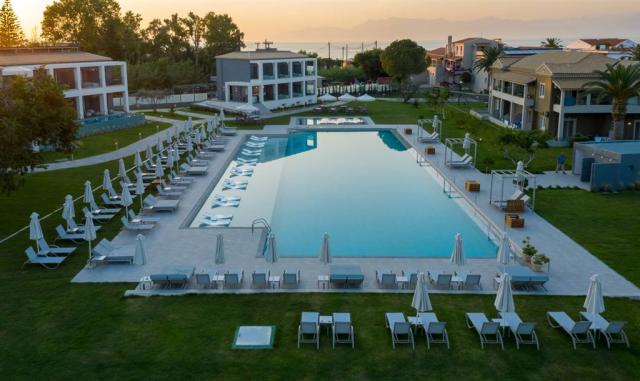 Pools_4035.jpg