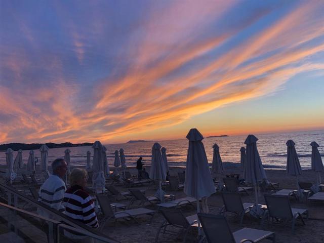sunsets_3625_9212.jpg
