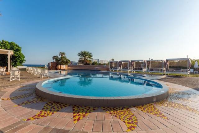 85d7d-pool.jpg