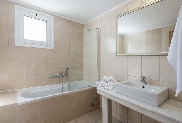 family-open-plan-magda-hotel-5.jpg