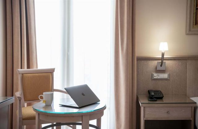 single-room-magda-hotel-03.jpg