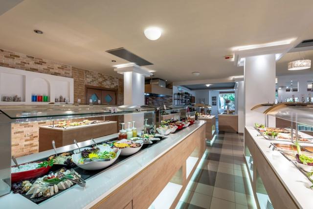 sosmediterraneo-hotel-main-restaurant-6397.jpg