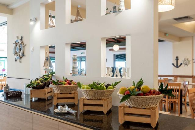 mediterraneo-hotel-main-restaurant-6287.jpg