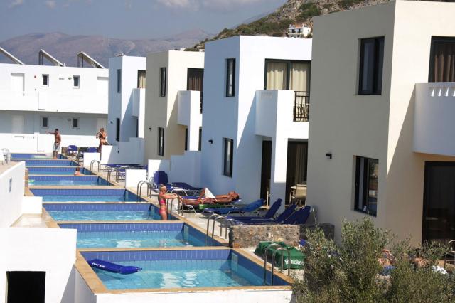 mediterraneo-hotel-private-villa-pool-privatepools12.jpg