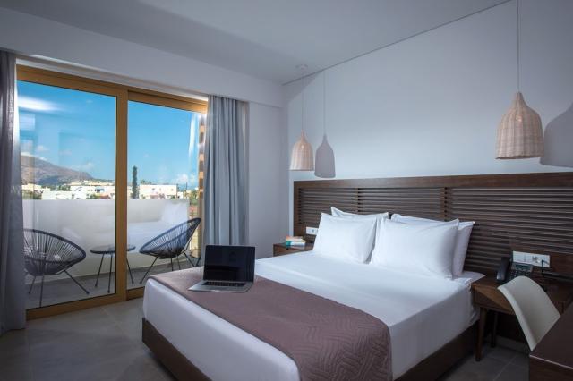 meropi_hotel_double-superior.jpg
