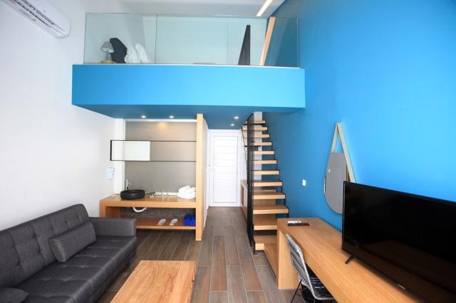 meropi_hotel_superior-junior-suite-with-private-pool-split-leve