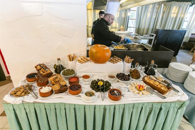 village_dine_casabonita_buffet.jpg