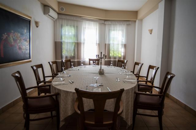 village_gallery_hotel02.jpg