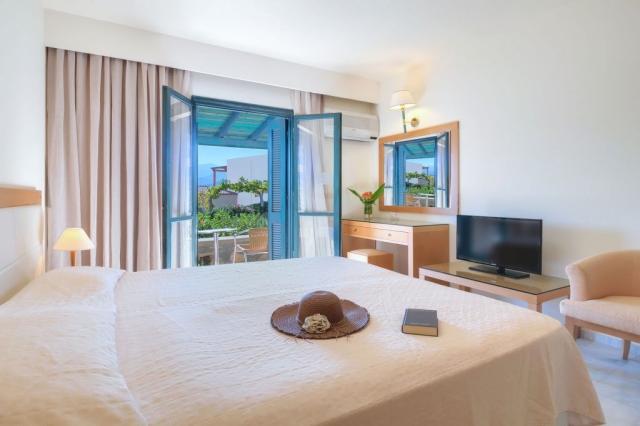 45-TWIN-GARDEN-OR-SIDE-SEA-VIEW--1024x683.jpg