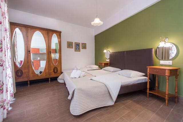 nami-hotel-suites-stalis-crete-art-room2112.jpg