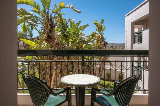 family-balcony-gouves-park-resort1.jpg