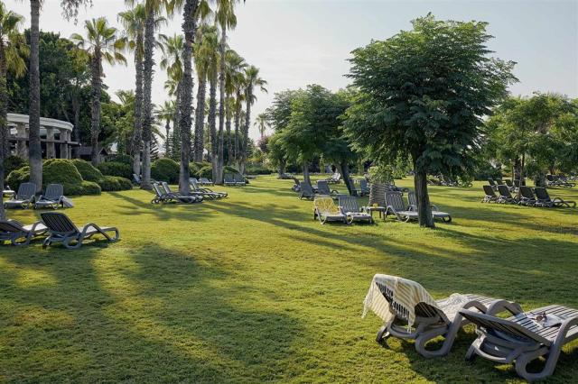 csm_ml-belek-ayt-ac10318057-garden-loungers-003_070f31bf7b.jpg