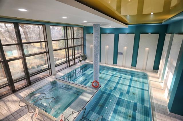 Hotel Esplanade Indoor Pool.jpg
