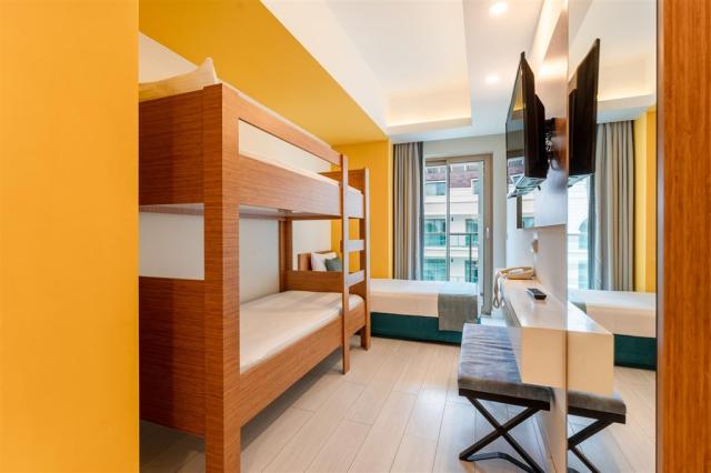 dosinia_luxury_resort_family_suite_3.jpg