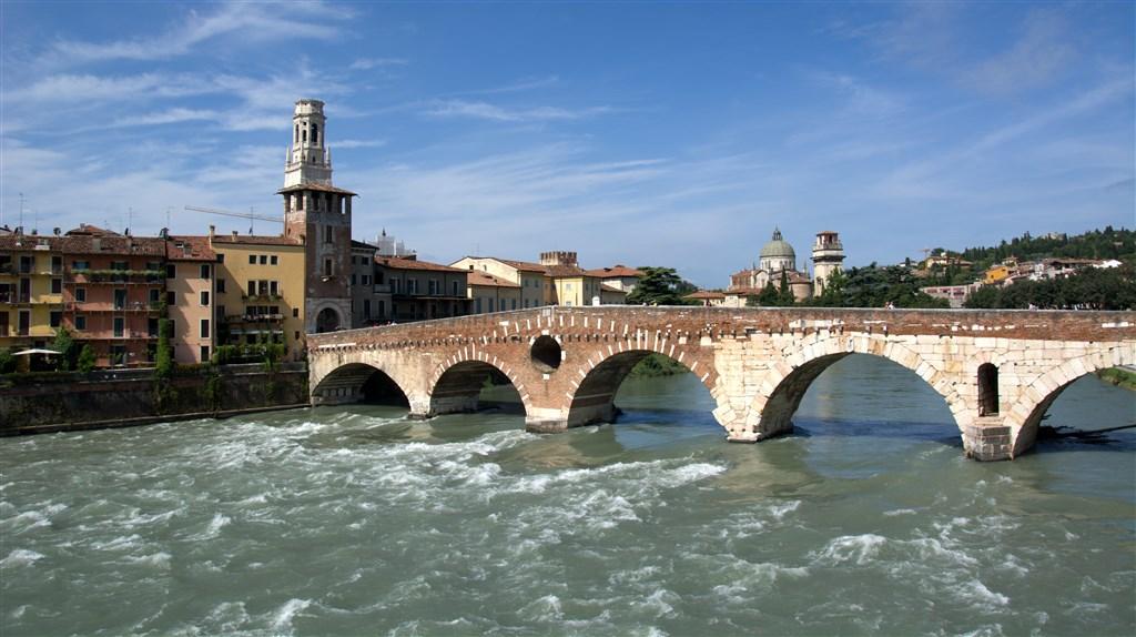 shutterstock_558699061.jpg