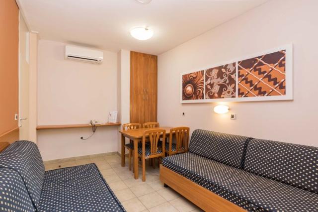 Apartments_Stella_Plava_Laguna_2016_Superior_Apartment-4_SA2BP2