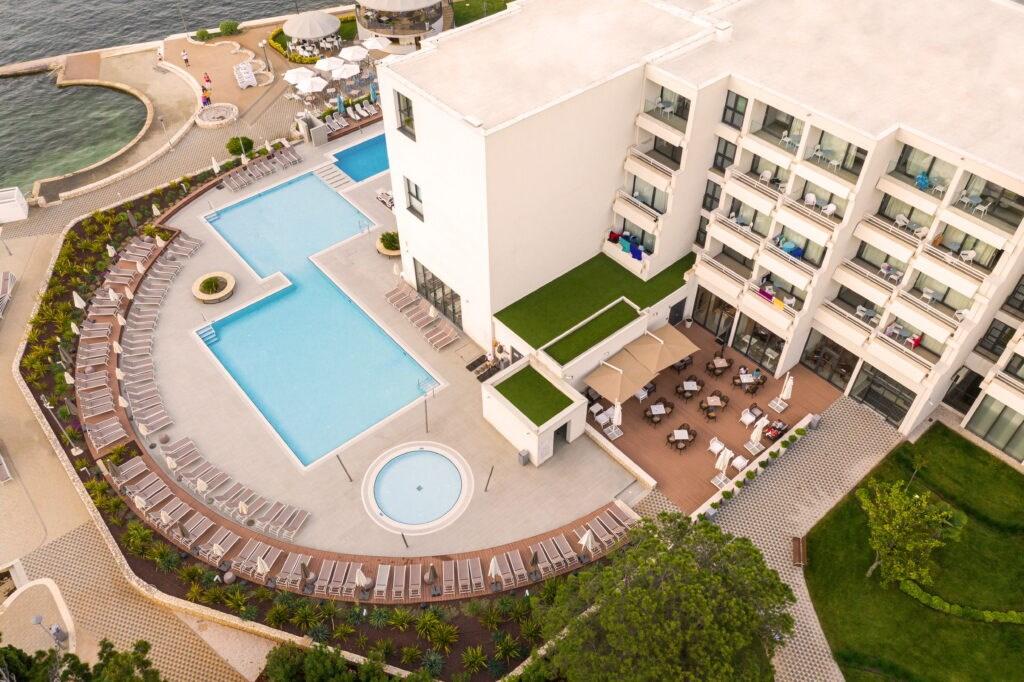 Hotel_Sipar_Plava_Laguna_2019_Outdoor_pool_-18-1024x682.jpg