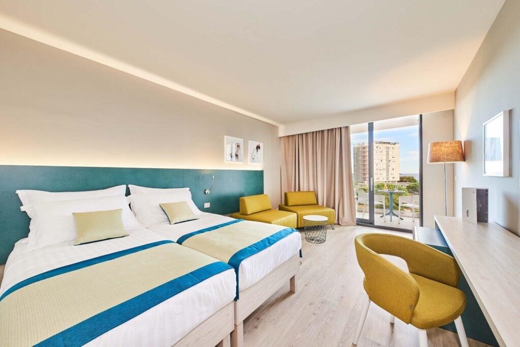 70718_Hotel_Sipar_Plava_Laguna_2017_Classic_room_with_balcony_p