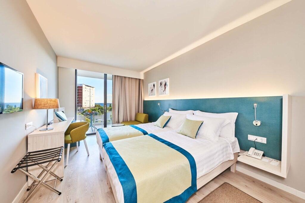 70708_Hotel_Sipar_Plava_Laguna_2017_Connected_Superior_room_wit