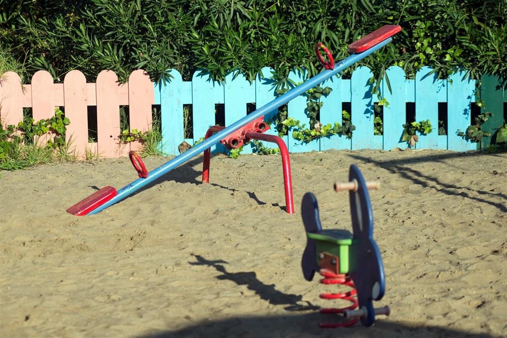 hotel-panorama-sidari-services-playground-2.jpg