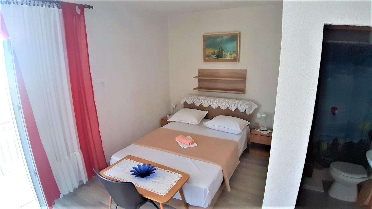 Studio 2+0 (K11) - 1. patro