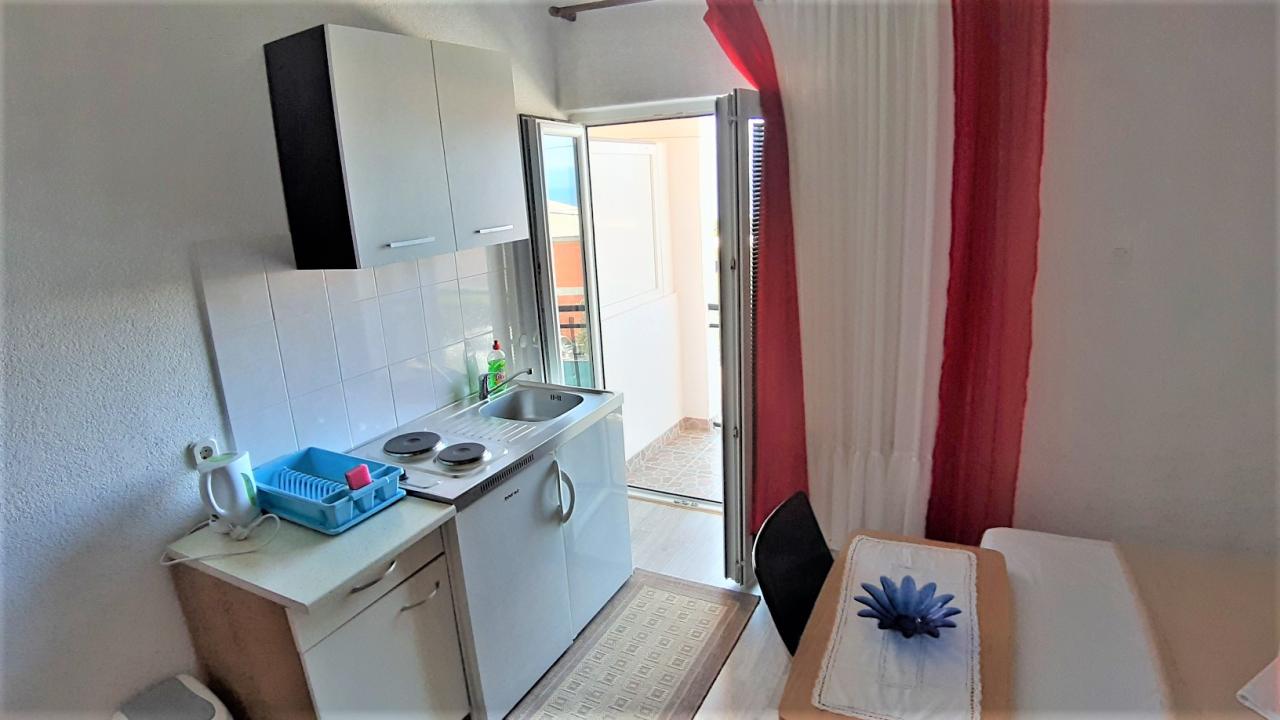 Studio 2+0 (K11) - 1. patro