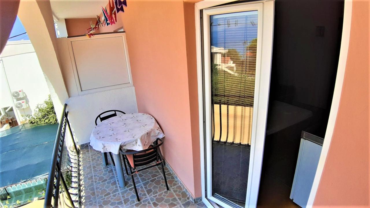 Studio 2+1 (K12) - 1. patro