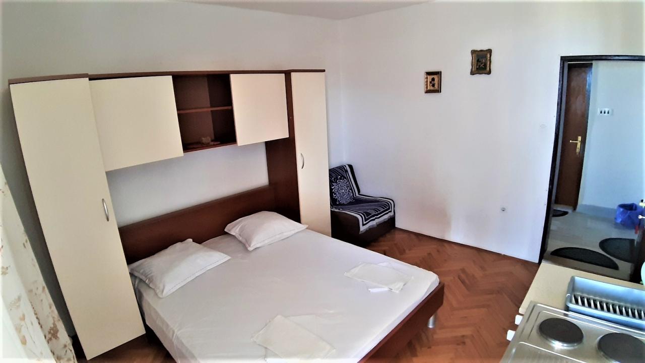 Studio 2+1 (K12) - 1. patro