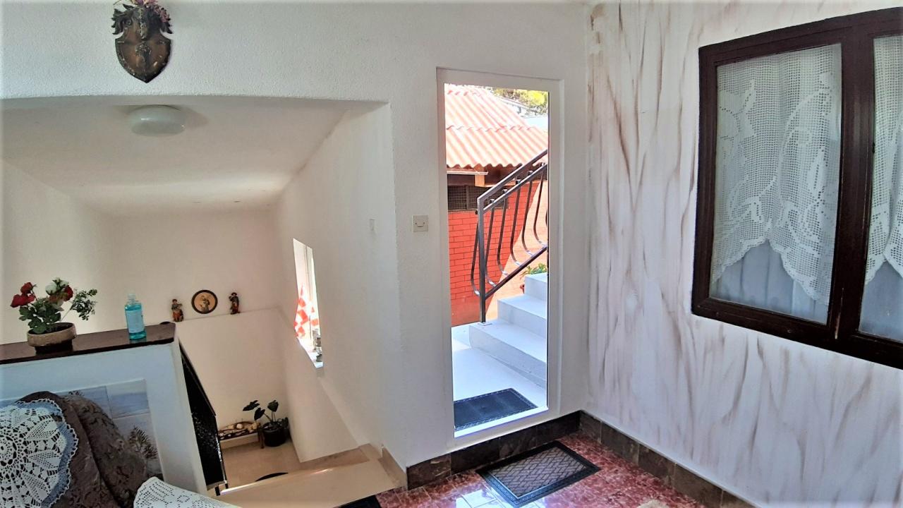 Schodiště do 2. patra