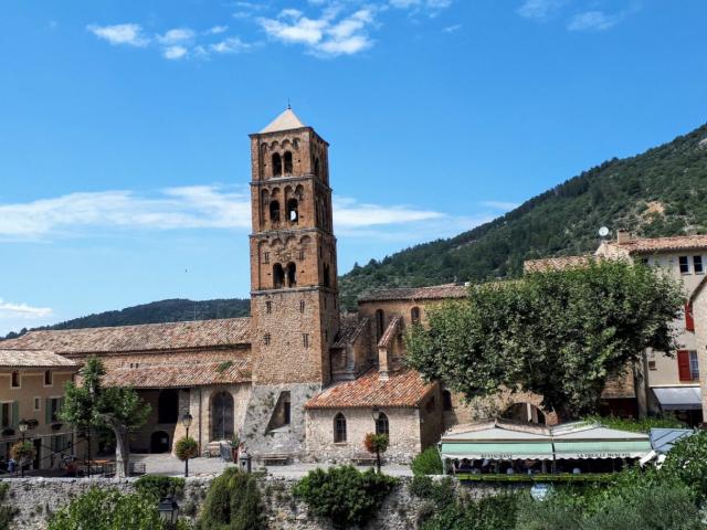 Moustiers Sainte Marie, Provence