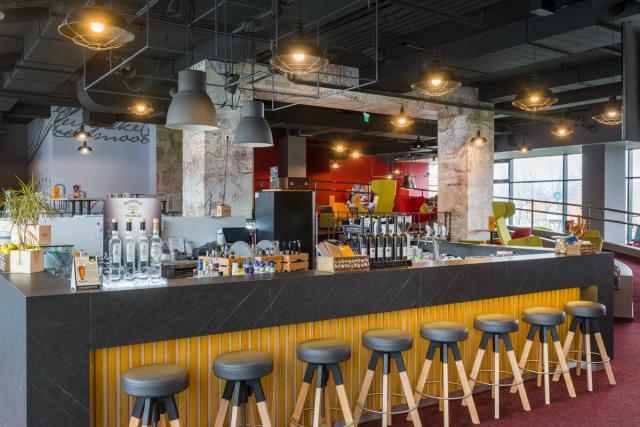 bar