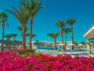Pharaoh Azur Resort