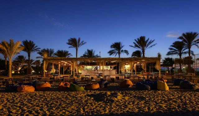 Desert Rose Resort