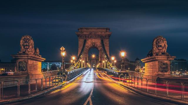 bridge-5572996_1920