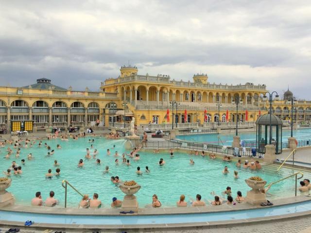 szechenyi-spa-1333668_1920 - katalog