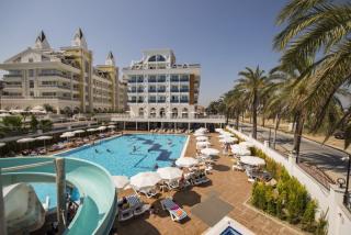 Palm World Resort & Spa Side