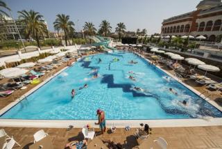 Palm World Resort & Spa Side
