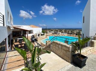 Amazones Village Suites