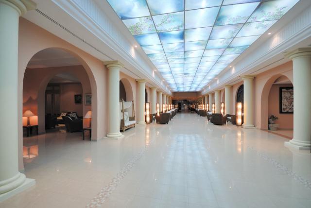 Paradis Palace