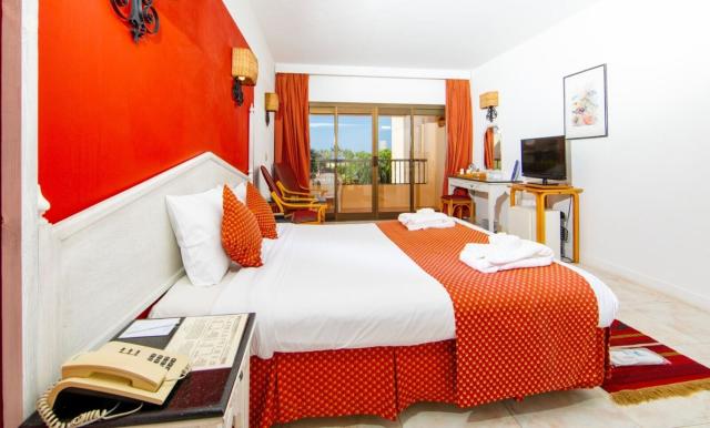 Flamenco Beach & Resort