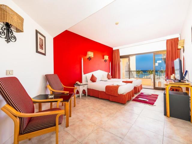 Flamenco Beach & Resort